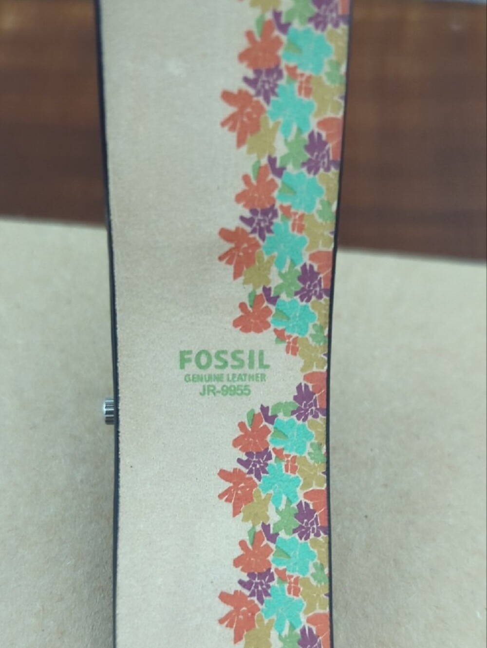 Fossil Women's Black Leather Strap Watch with Brown Wood Accents and Gray Dial - Picture 3 of 5